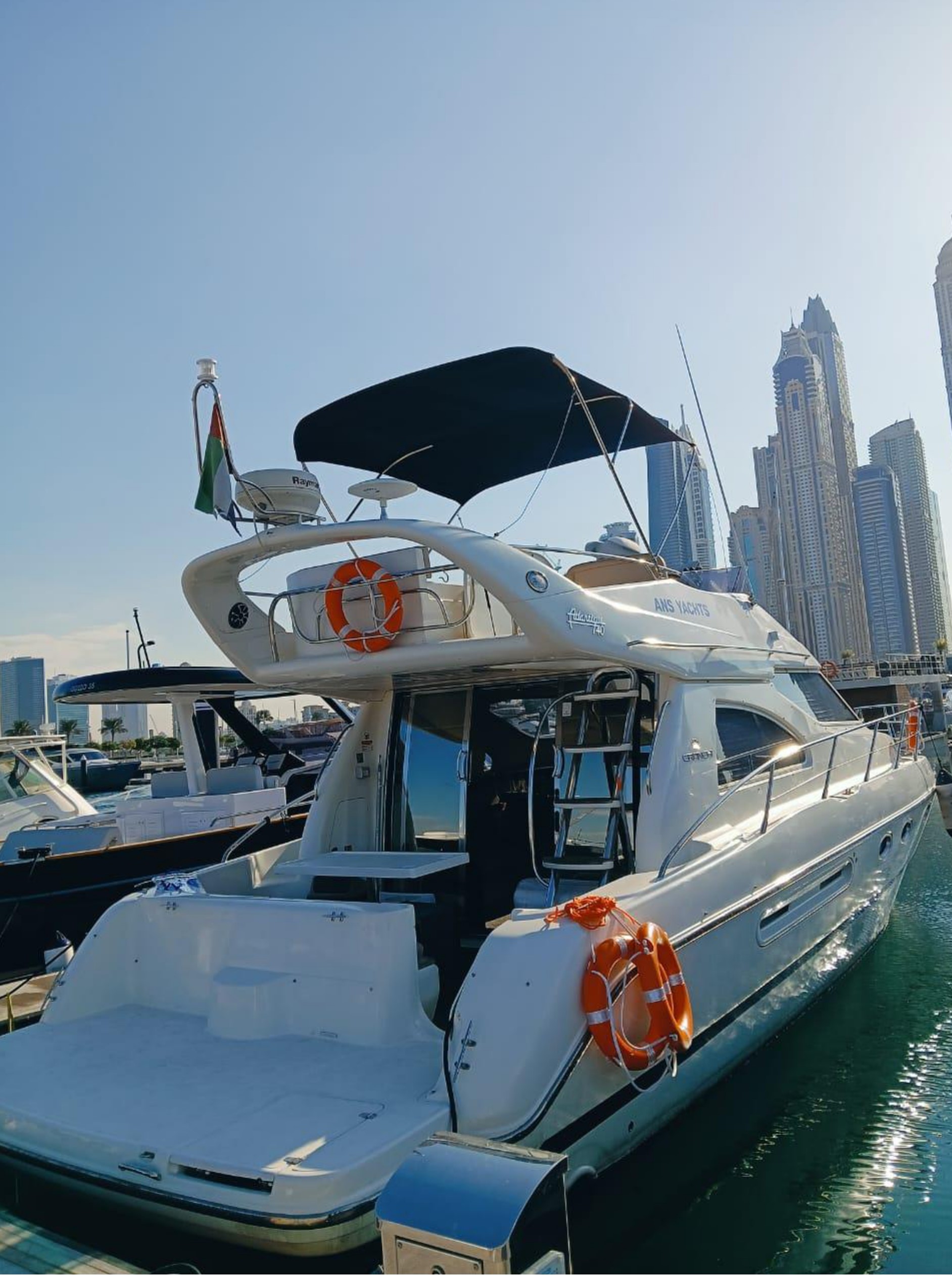 Luxury Yacht CRANCHI in Dubai