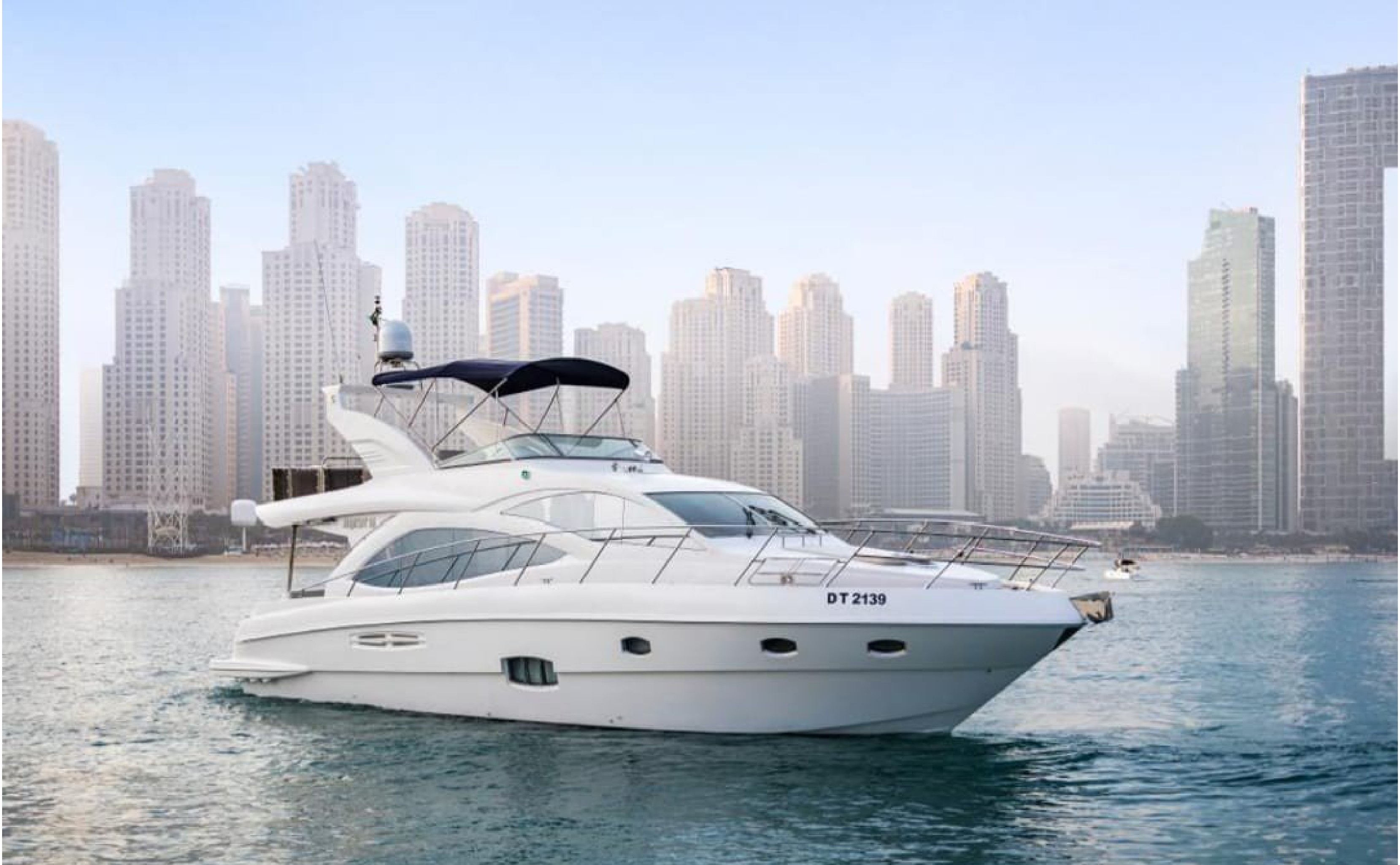 Luxury Yacht MAJESTY in Dubai
